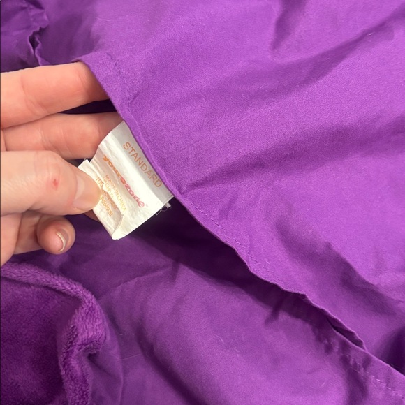 🟢10/$10 - Purple Textured Pillow Cases - Picture 2 of 2